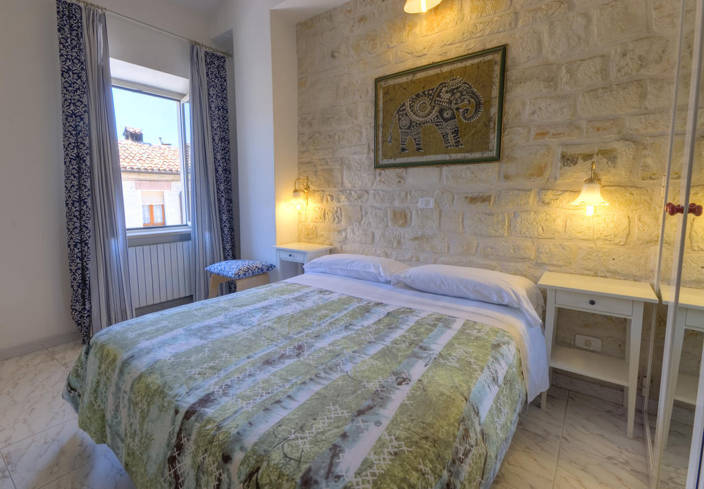 Camere Da Aldo In Centro Sirolo Ruang foto